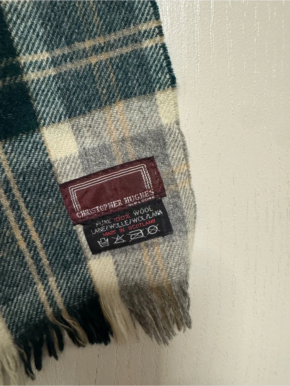 Classic wool Plaid Scarf in Green and Cream
